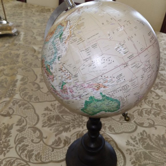 World Time Desk Top World Globe With Wood Stand - Picture 2 of 5